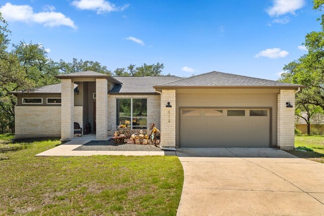 312 Bedford Dr, Spicewood, TX 78669 - photo 1
