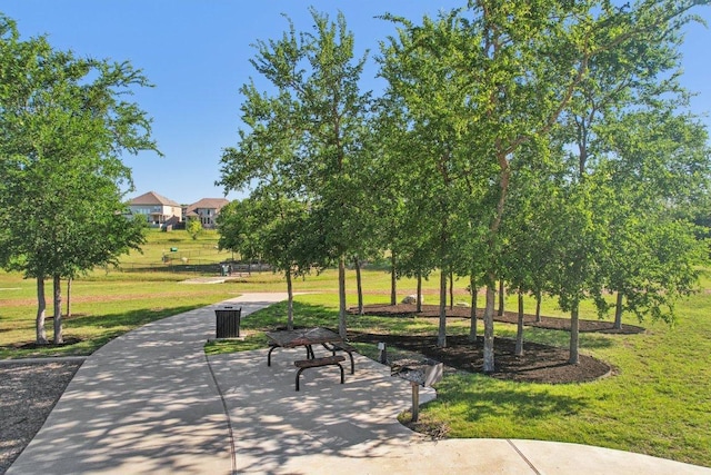 212 Mauldin St, Georgetown, TX 78628 - view of home's community with a yard