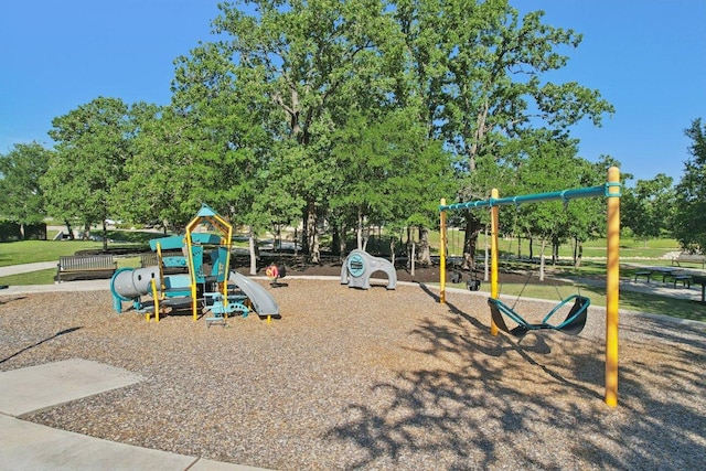 212 Mauldin St, Georgetown, TX 78628 - view of community play area