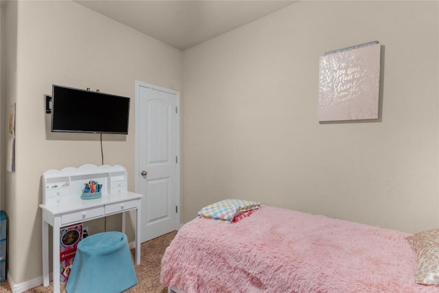 bedroom featuring carpet floors