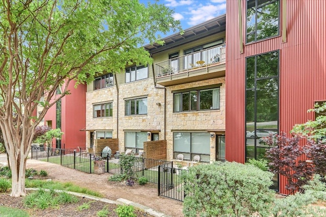3200 Grandview St Unit 15, Austin, TX 78705 - view of building exterior