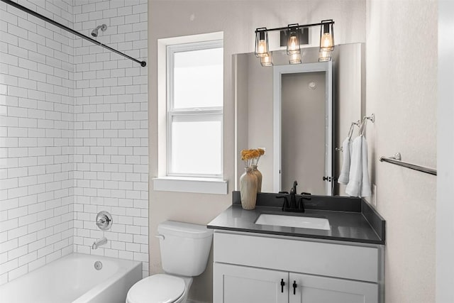324 Pisa Ln, Georgetown, TX 78628 - full bath featuring vanity, toilet, and washtub / shower combination