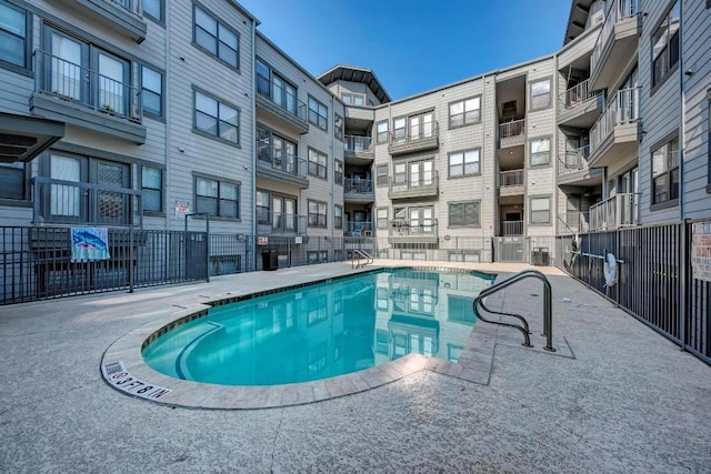 2502 Leon St Unit 213, Austin, TX 78705 - community pool featuring fence