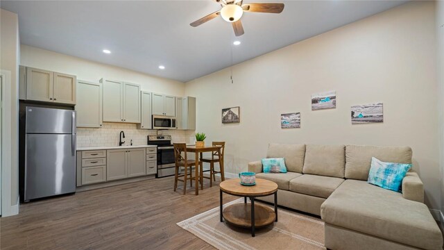 1017 Stradina, New Braunfels, TX 78132 - photo 28