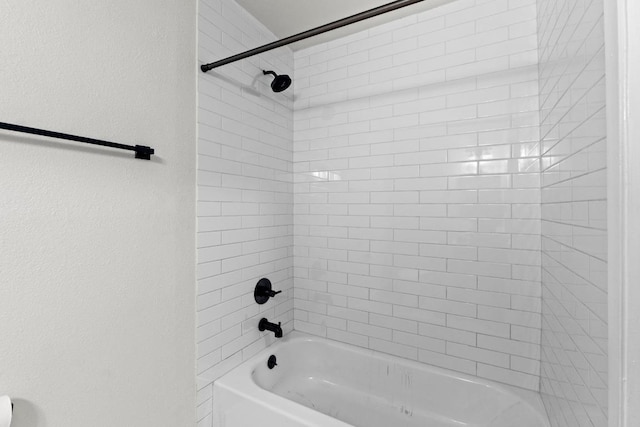 909 Reinli St Unit 101, Austin, TX 78751 - bathroom with washtub / shower combination