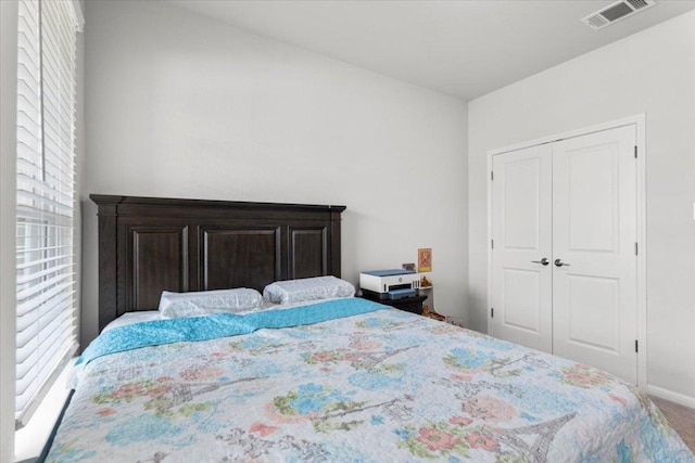 128 Green Knoll Ln, Georgetown, TX 78628 - bedroom featuring a closet and carpet