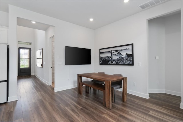 12915 Stanford Dr Unit 65, Austin, TX 78748 - dining room with dark wood-style flooring, recessed lighting, and baseboards