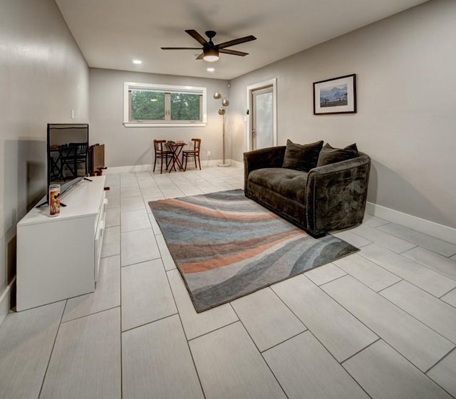 11408 Spicewood Pkwy, Austin, TX 78750 - living area with a ceiling fan and baseboards