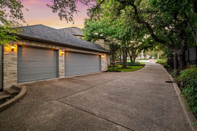 5902 Saratoga Cv, Austin, TX 78746 - garage featuring driveway