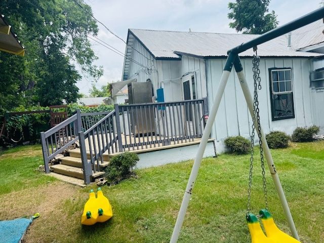 1014 S 3rd St, Temple, TX 76504 - deck featuring a yard