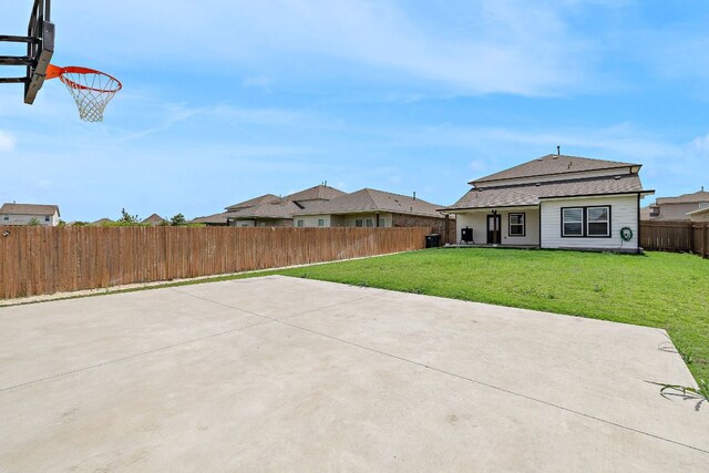 1100 Whipple Tree Trl, Georgetown, TX 78626 - rear view of house with a patio area