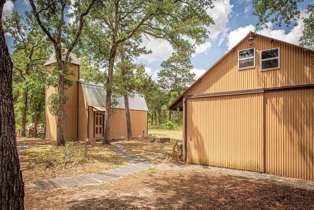 914 Sand Hills Rd, Red Rock, TX 78662 - view of garage