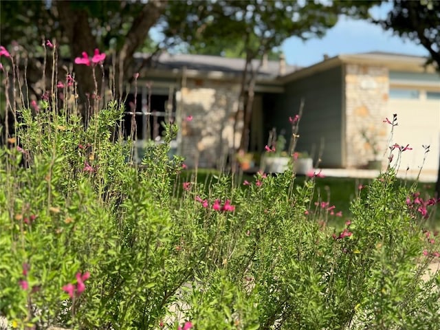 7605 Clydesdale Dr, Austin, TX 78745 - view of outbuilding with a garage