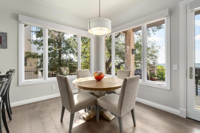 6605 W Courtyard Dr, Austin, TX 78730 - sunroom with healthy amount of natural light