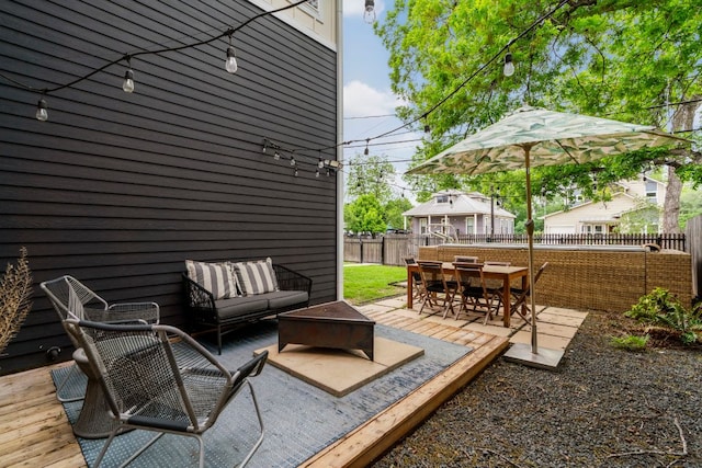 2912 Govalle Ave Unit A, Austin, TX 78702 - fenced backyard with outdoor lounge area and outdoor dining space