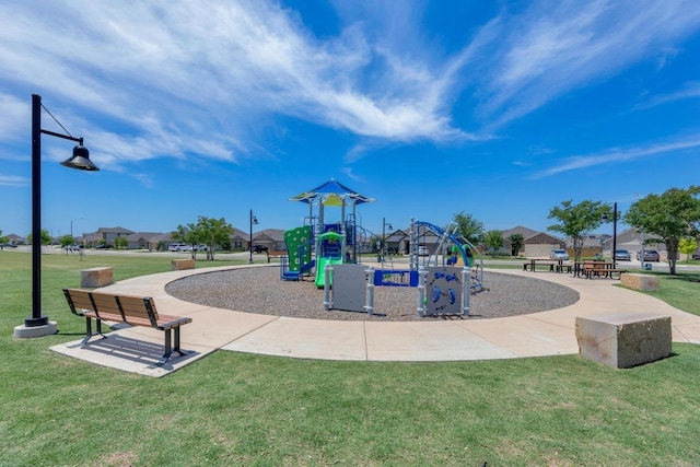 200 Waterway Ave, Hutto, TX 78634 - community jungle gym featuring a lawn