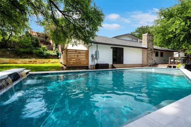 2502 Side Cv, Austin, TX 78704 - swimming pool featuring a wooden deck