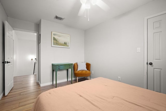 3312 Monument Dr, Round Rock, TX 78681 - bedroom featuring light wood-style floors, baseboards, and ceiling fan