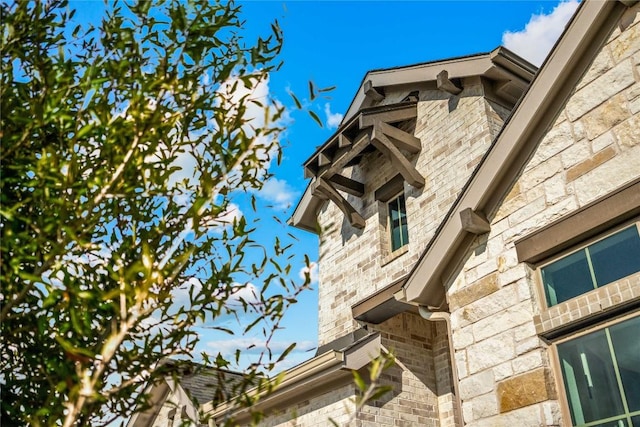 639 Bay Breeze Dr, Kyle, TX 78640 - exterior view of stone siding