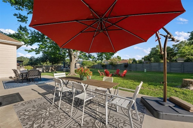 view of patio / terrace featuring outdoor dining area