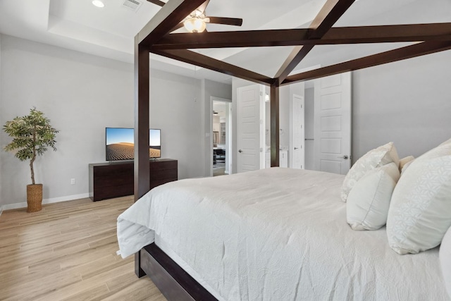 716 Dayridge Dr, Dripping Springs, TX 78620 - bedroom featuring light wood-type flooring, baseboards, ceiling fan, and recessed lighting