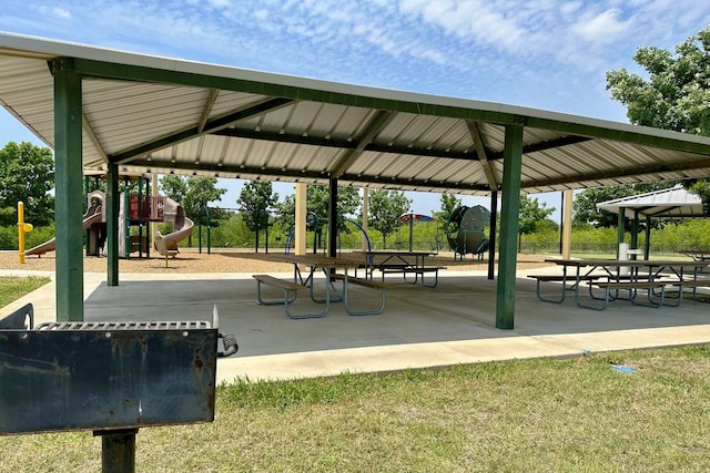 5916 Signal Pt, Austin, TX 78724 - view of home's community featuring a gazebo