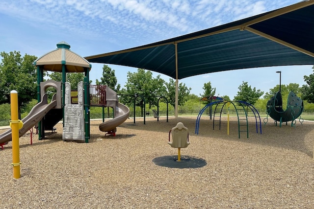 5916 Signal Pt, Austin, TX 78724 - view of community jungle gym
