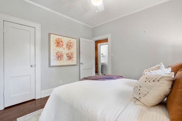 4536 Duval St Unit 2, Austin, TX 78751 - bedroom with wood finished floors, crown molding, and ceiling fan
