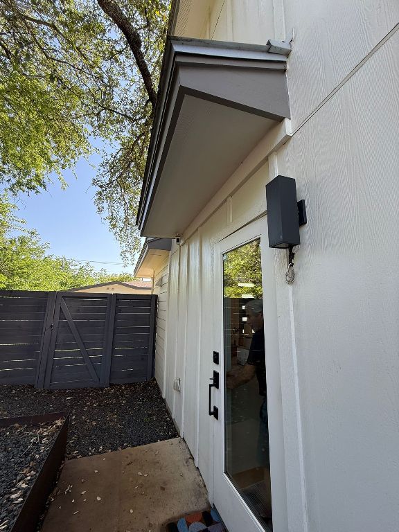 806 Philco Dr Unit 2, Austin, TX 78745 - view of home's exterior