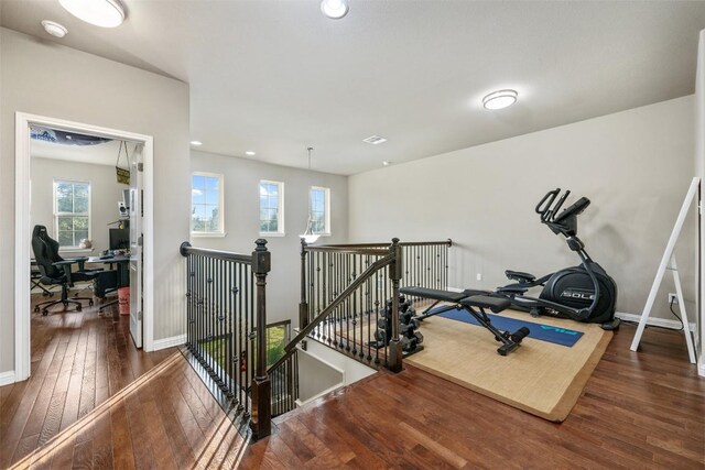 402 Dry Gulch Bnd, Cedar Park, TX 78613 - workout room with hardwood / wood-style flooring and recessed lighting