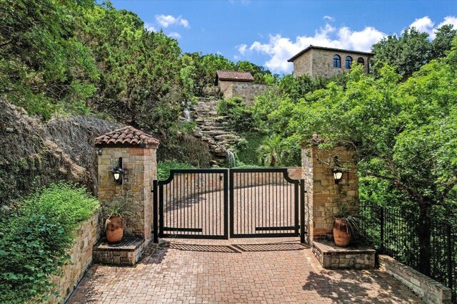 12861 Hughes Park Rd, Austin, TX 78732 - photo 36