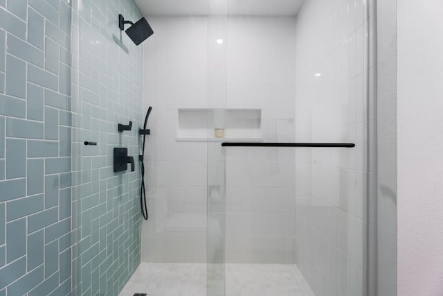 9421 Spring Hollow Dr, Austin, TX 78750 - full bath with tiled shower
