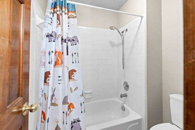9002 Scotsman Dr, Austin, TX 78750 - full bathroom with shower / tub combo with curtain and toilet