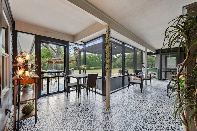 view of sunroom / solarium