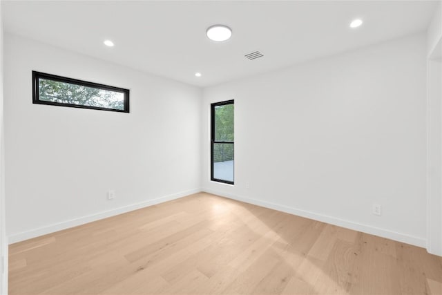 620 Bermuda St, Lakeway, TX 78734 - empty room with light wood-style floors, baseboards, and recessed lighting
