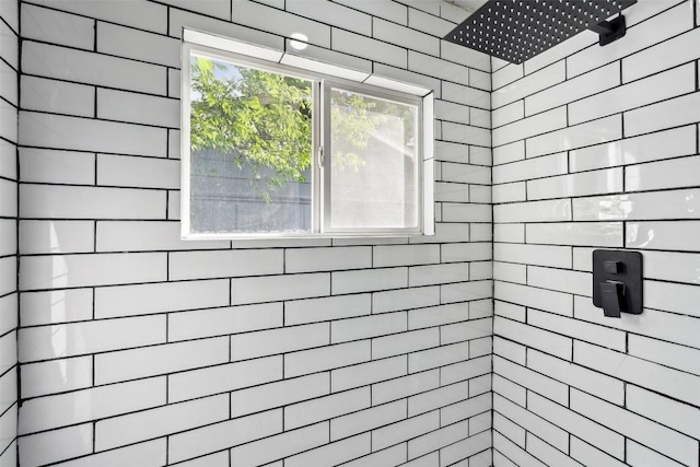7000 Carwill Dr, Austin, TX 78724 - full bath featuring tiled shower and healthy amount of natural light