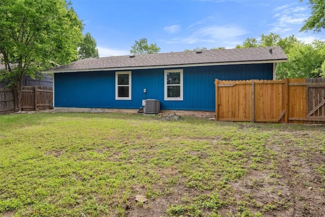 7000 Carwill Dr, Austin, TX 78724 - back of property with cooling unit