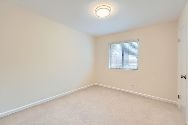 7815 Croftwood Dr, Austin, TX 78749 - unfurnished room with baseboards and light carpet
