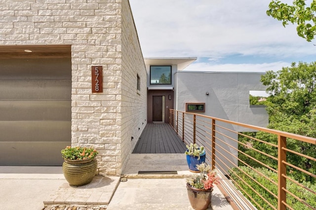 5728 Misty Hill Cv, Austin, TX 78759 - doorway to property with a balcony