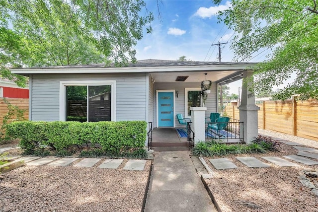 1901 E 10th St, Austin, TX 78702 - view of front facade featuring covered porch
