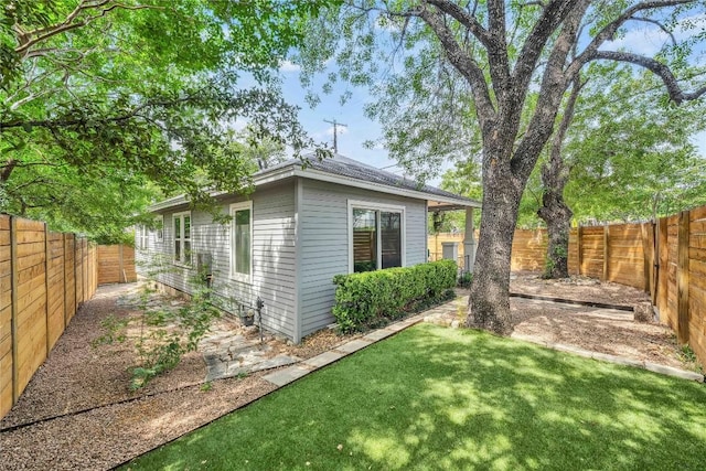 1901 E 10th St, Austin, TX 78702 - view of side of home