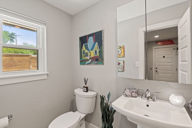 4107 Circletree Loop, Austin, TX 78731 - bathroom featuring a sink and toilet