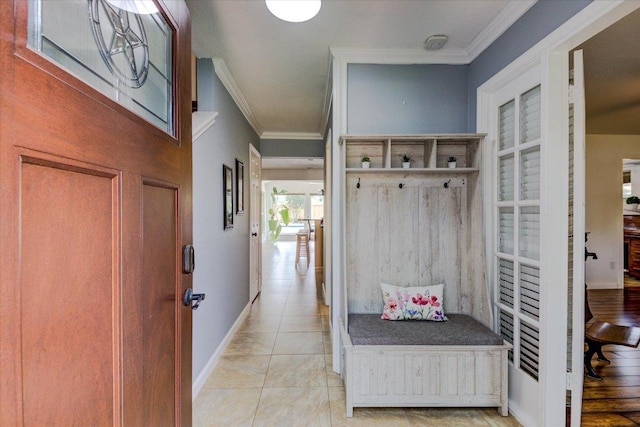 6022 Abilene Trl, Austin, TX 78749 - mudroom with crown molding and baseboards