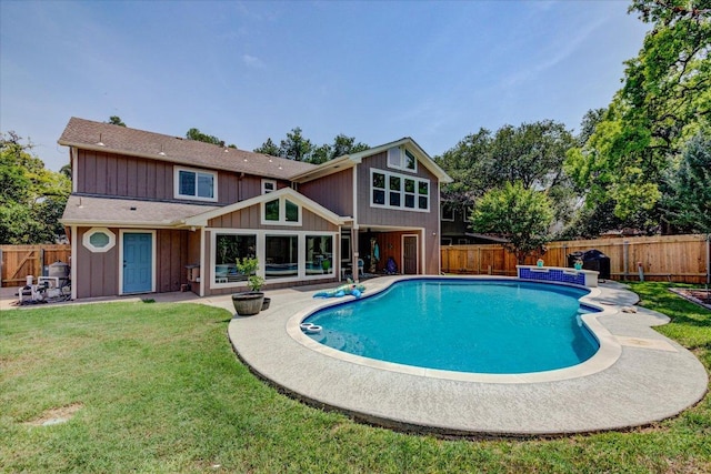 6022 Abilene Trl, Austin, TX 78749 - view of swimming pool featuring a fenced backyard and a patio area