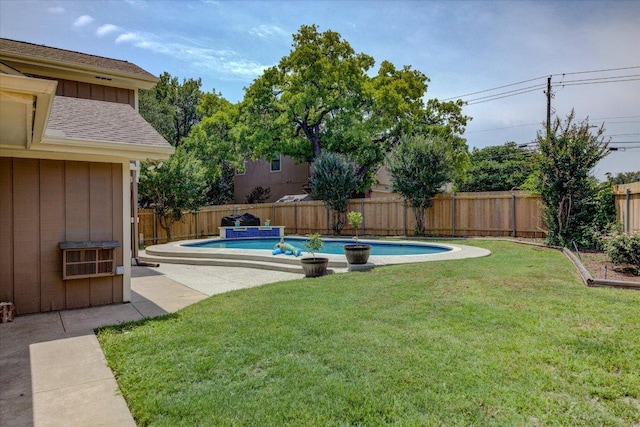 6022 Abilene Trl, Austin, TX 78749 - fenced backyard featuring a patio area