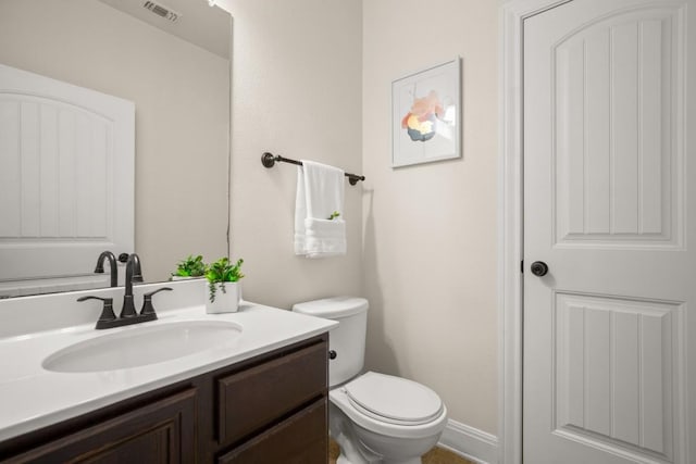 11325 Kirkland Hill Path, Austin, TX 78754 - half bath featuring toilet and vanity