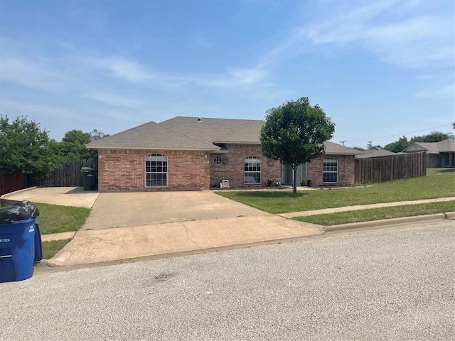 907 Vernon Dr, Copperas Cove, TX 76522 - view of front of house featuring brick siding