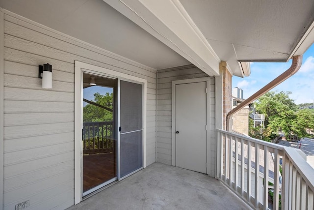 2450 Wickersham Ln Unit M1318, Austin, TX 78741 - view of balcony
