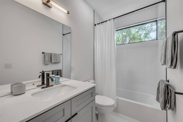 3409 Neal St Unit 2, Austin, TX 78702 - full bathroom with vanity, toilet, and shower / tub combo with curtain