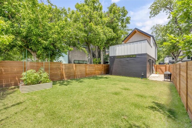 3409 Neal St Unit 2, Austin, TX 78702 - view of yard